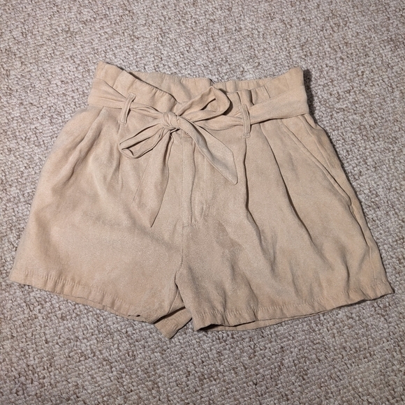 Divided Pants - SALE 4/$25 Divided high waisted shorts size 6 with tie